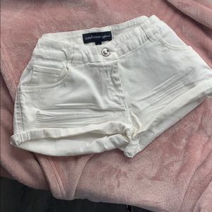 White shorts 🍓